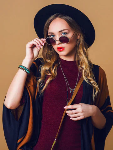 5 Travel Essentials You Should Never Leave Home Without