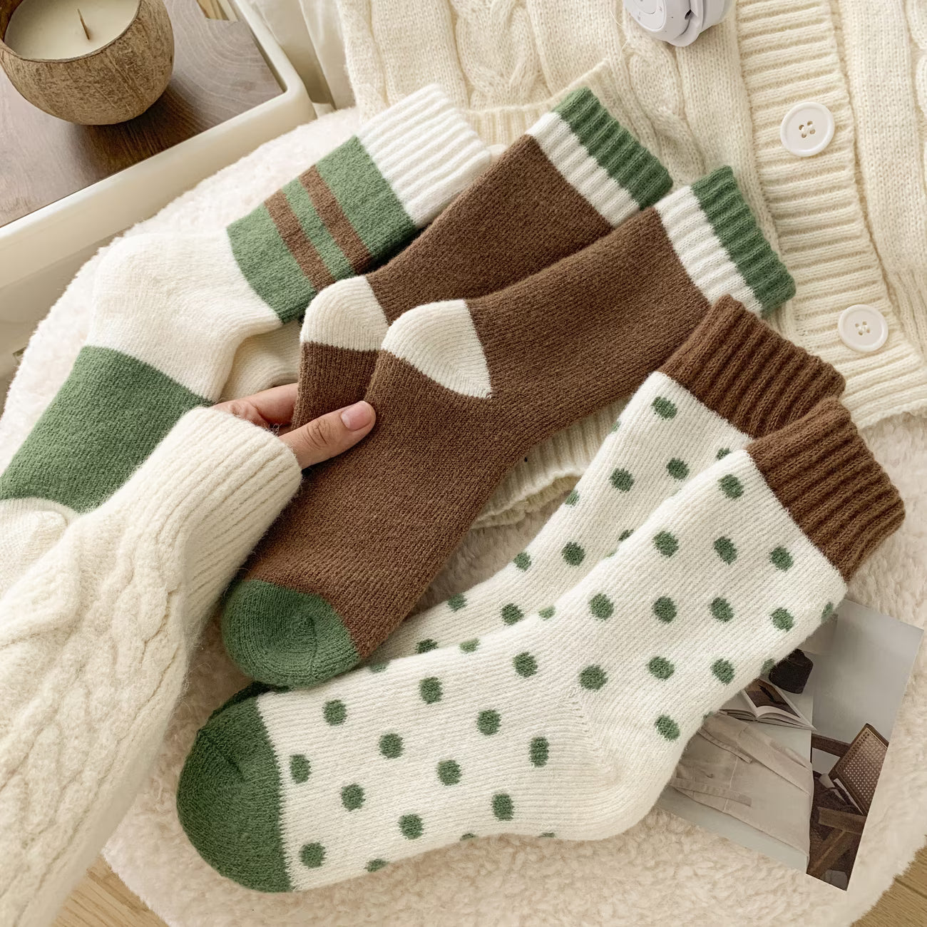 Cozy Polka Dot Fleece Sleep Socks – 4 Pairs