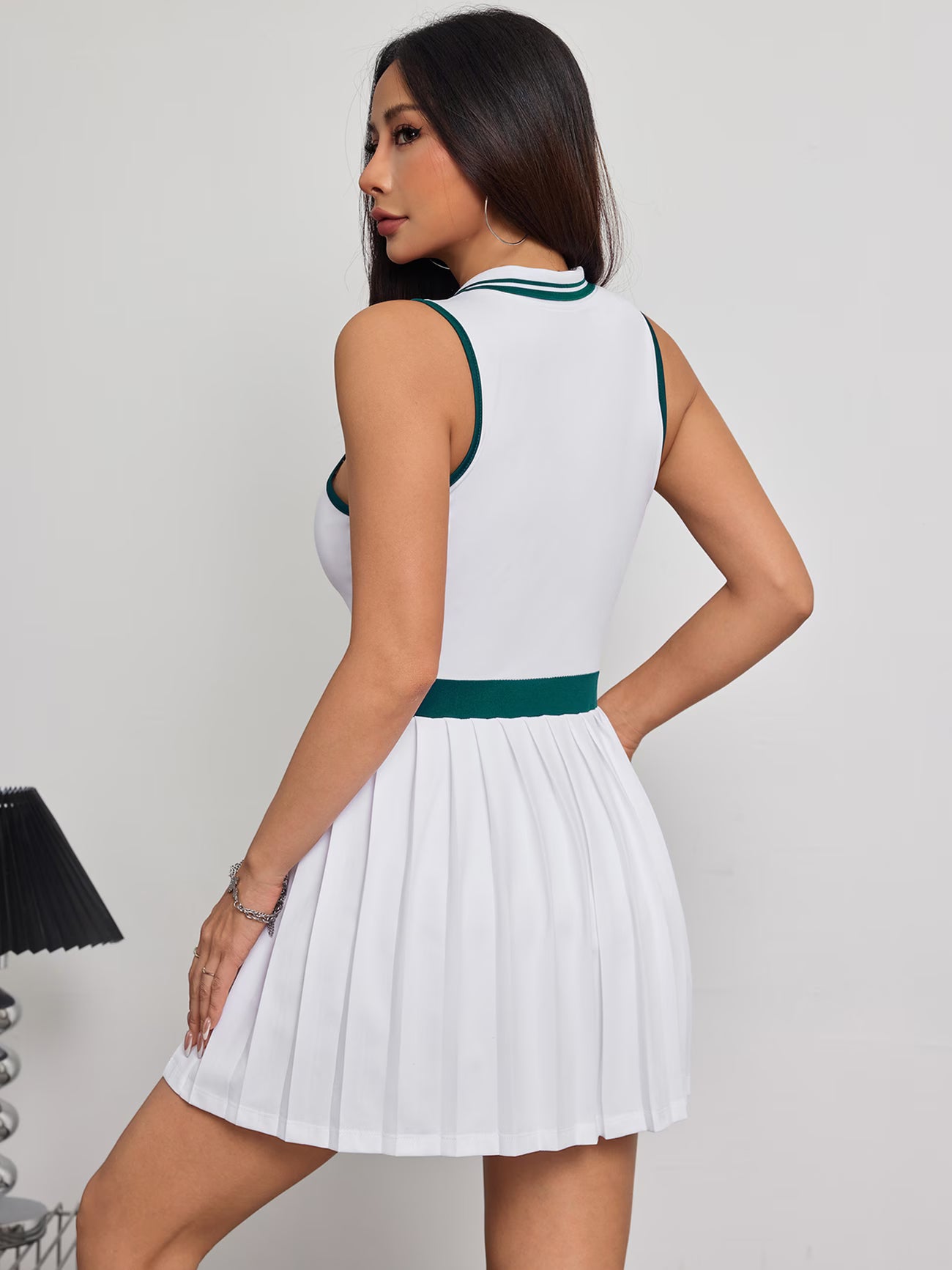 Contrast Lapel Pleated Sport Skirt